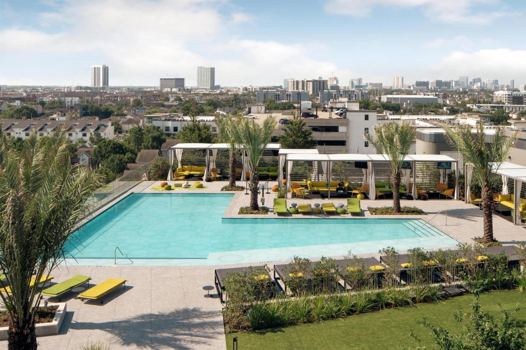 Thompson Houston, By Hyatt 4*