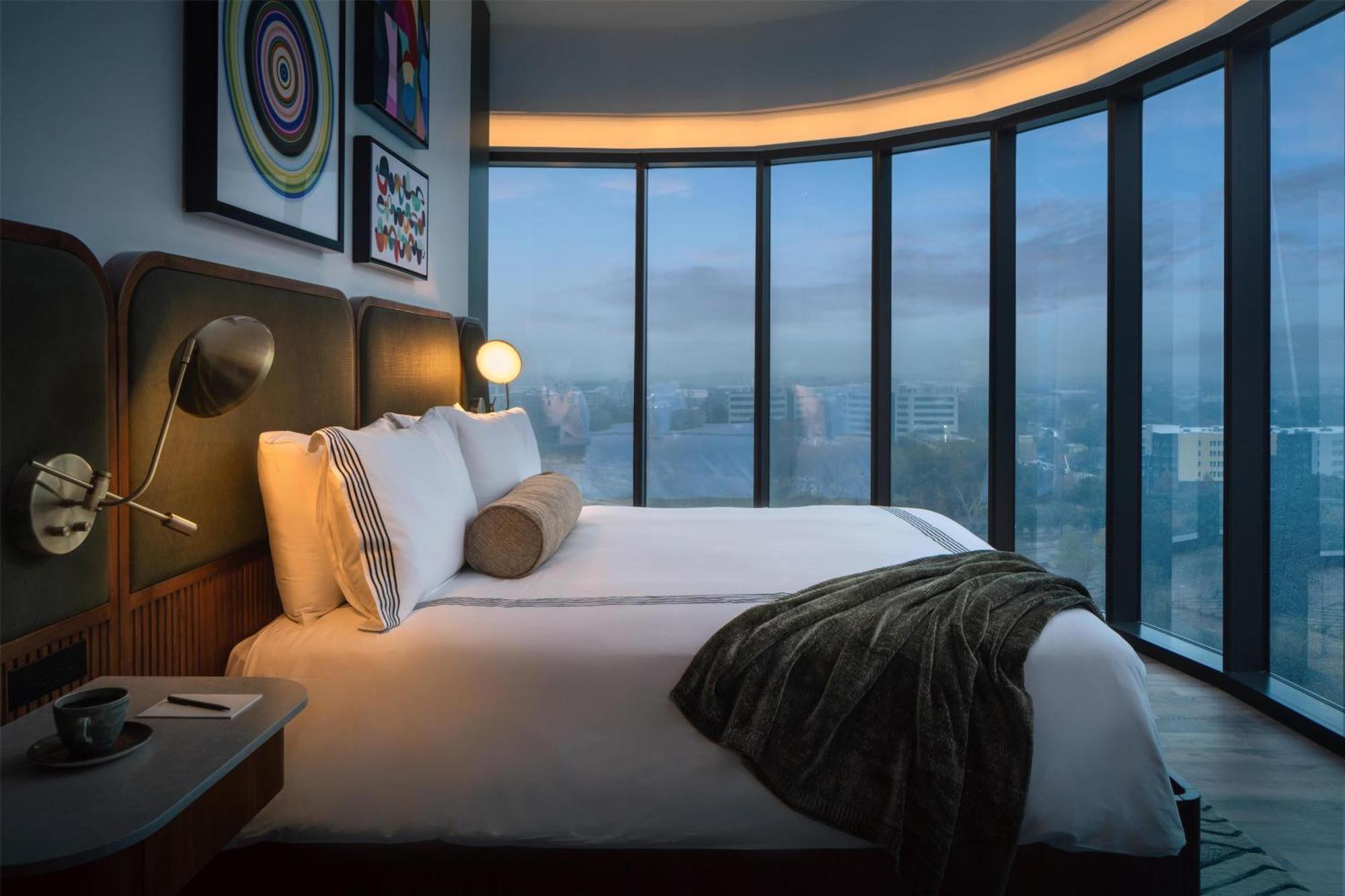 Thompson Houston, By Hyatt Hotel 4*