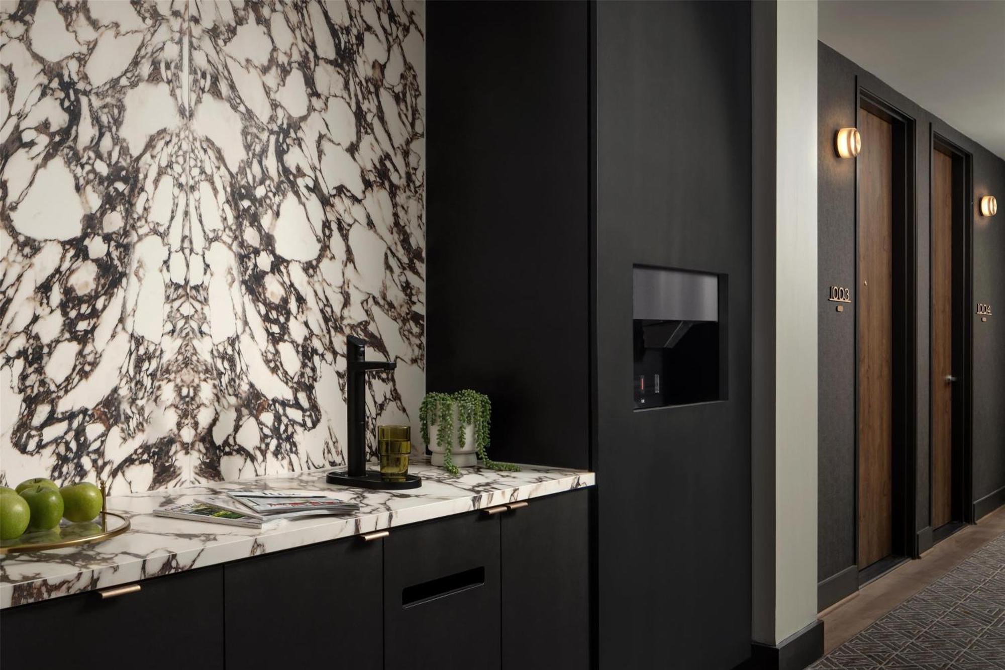 Thompson Houston, By Hyatt 4*